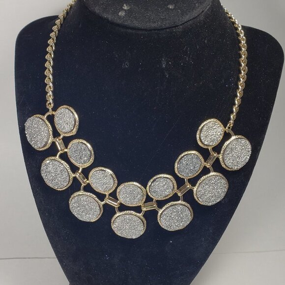 Apt. 9 Women's Stunning Dual Tone, Textured Statement Necklace - 19+2-inch - Picture 3 of 6